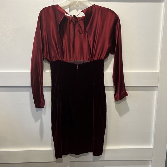 Gillian Velvet And Satin Dark Red Dress Size 8 Open-Back Cocktail Wedding - Picture 5 of 9
